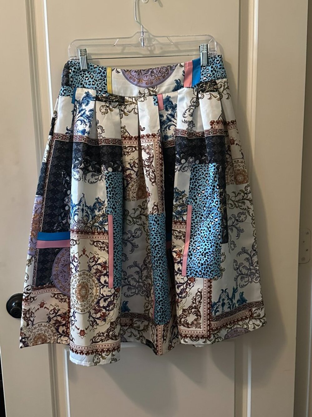 Gracia Baroque Scarf Print  Skirt Size Large